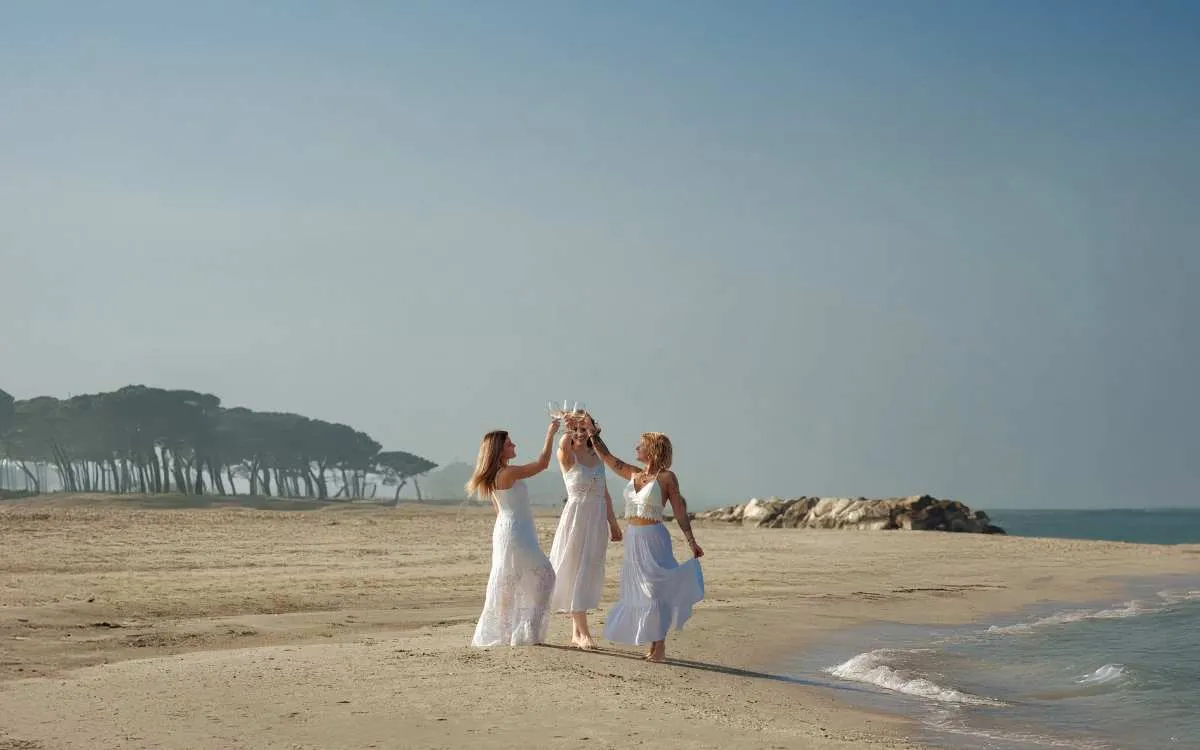 La Magnalonga on the beach